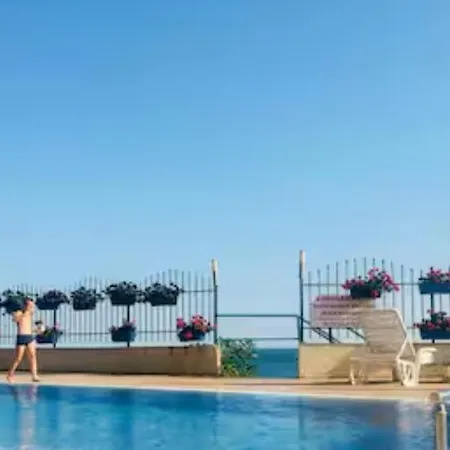 Coral Свети Влас